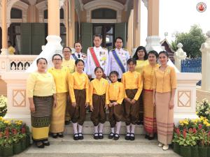 2. เข้าเฝ้าทูลละอองธุลีพระบาทในการเสด็จพระราชดำเนินเลียบพระนคร 