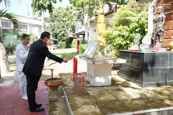 2. มิ่งขวัญนบบายศรี อัญชลีครูช่าง