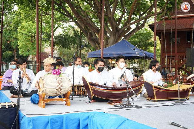 4. โครงการสืบสานศิลปวัฒนธรรม ภูมิปัญญาท้องถิ่น วันอนุรักษ์มรดกไทย