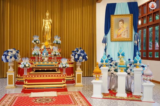 4. พิธีบำเพ็ญกุศลทำบุญใส่บาตรเพื่อขอพระราชทานถวายเป็นพระราชกุศลพระพรชัยมงคล