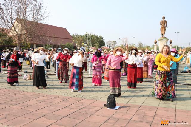 4. ซ้อมใหญ่การรำพุทธบูชา นบพระบรมธาตุ เนื่องในพิธีเปิดงานประเพณี นบพระ-เล่นเพลง และงานกาชาดจังหวัดกำแพงเพชร ประจำปี ๒๕๖๖