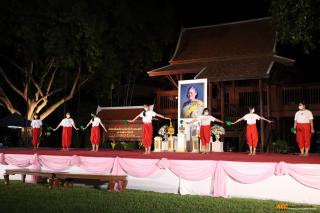 33. ซ้อมการแสดงเพื่อแสดงในกิจกรรมการแสดงดนตรีไทย นาฏศิลป์ไทย และนาฏศิลป์นานาชาติ "วันอนุรักษ์มรดกไทย"