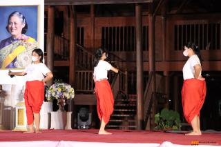 38. ซ้อมการแสดงเพื่อแสดงในกิจกรรมการแสดงดนตรีไทย นาฏศิลป์ไทย และนาฏศิลป์นานาชาติ "วันอนุรักษ์มรดกไทย"