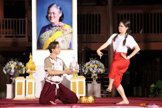 114. ซ้อมการแสดงเพื่อแสดงในกิจกรรมการแสดงดนตรีไทย นาฏศิลป์ไทย และนาฏศิลป์นานาชาติ "วันอนุรักษ์มรดกไทย"