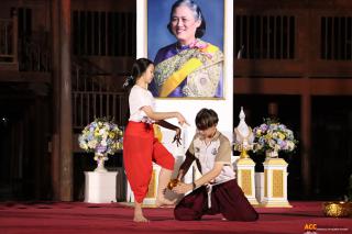 121. ซ้อมการแสดงเพื่อแสดงในกิจกรรมการแสดงดนตรีไทย นาฏศิลป์ไทย และนาฏศิลป์นานาชาติ "วันอนุรักษ์มรดกไทย"