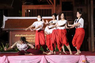 141. ซ้อมการแสดงเพื่อแสดงในกิจกรรมการแสดงดนตรีไทย นาฏศิลป์ไทย และนาฏศิลป์นานาชาติ "วันอนุรักษ์มรดกไทย"