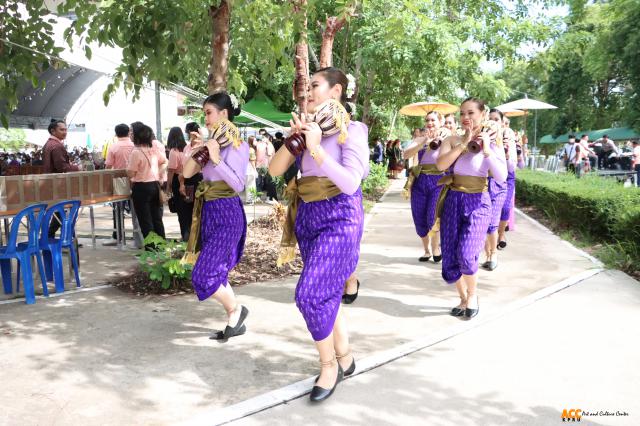 3. โครงการเชิดชูเกียรติศิลปินท้องถิ่น เครือข่ายมรดกภูมิปัญญาทางวัฒนธรรมท้องถิ่น ๙ จังหวัดภาคเหนือตอนล่าง