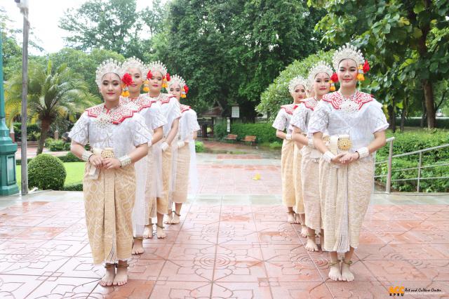 1. พิธีบวงสรวงสิ่งศักดิ์สิทธิ์ประจำเมืองกำแพงเพชร ก่อนพิธีเปิดงานประเพณี สารทไทย-กล้วยไข่ และของดีเมืองกำแพงเพชร ประจำปี ๒๕๖๖