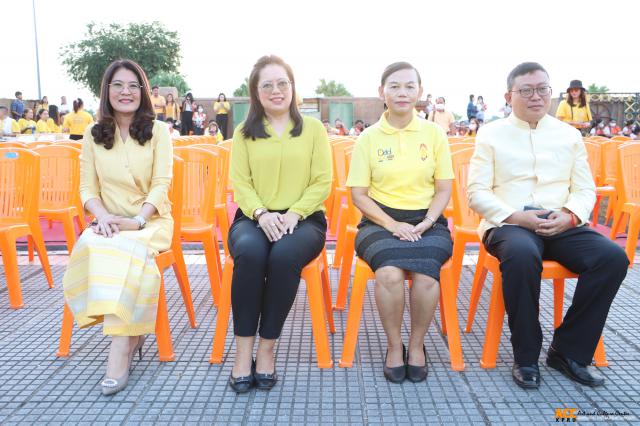 2. การแสดงดนตรีเทิดพระเกียรติ ดนตรีในสวน H.M.Song อว.บรรเลงเพลงของพ่อ