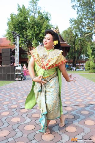 16. โครงการวันอนุรักษ์มรดกไทยเพื่อเฉลิมพระเกียรติสมเด็จพระกนิษฐาธิราชเจ้า กรมสมเด็จพระเทพรัตนราชสุดา ฯ สยามบรมราชกุมารี และการแสดงดนตรีไทย นาฏศิลป์ไทยและการแสดงนาฏศิลป์นานาชาติ