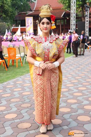 101. โครงการวันอนุรักษ์มรดกไทยเพื่อเฉลิมพระเกียรติสมเด็จพระกนิษฐาธิราชเจ้า กรมสมเด็จพระเทพรัตนราชสุดา ฯ สยามบรมราชกุมารี และการแสดงดนตรีไทย นาฏศิลป์ไทยและการแสดงนาฏศิลป์นานาชาติ
