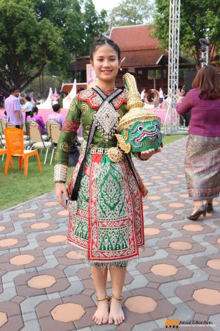 109. โครงการวันอนุรักษ์มรดกไทยเพื่อเฉลิมพระเกียรติสมเด็จพระกนิษฐาธิราชเจ้า กรมสมเด็จพระเทพรัตนราชสุดา ฯ สยามบรมราชกุมารี และการแสดงดนตรีไทย นาฏศิลป์ไทยและการแสดงนาฏศิลป์นานาชาติ