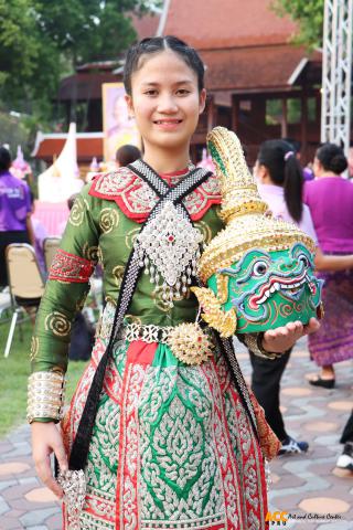 110. โครงการวันอนุรักษ์มรดกไทยเพื่อเฉลิมพระเกียรติสมเด็จพระกนิษฐาธิราชเจ้า กรมสมเด็จพระเทพรัตนราชสุดา ฯ สยามบรมราชกุมารี และการแสดงดนตรีไทย นาฏศิลป์ไทยและการแสดงนาฏศิลป์นานาชาติ