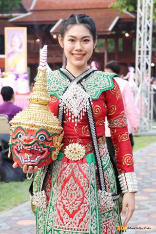115. โครงการวันอนุรักษ์มรดกไทยเพื่อเฉลิมพระเกียรติสมเด็จพระกนิษฐาธิราชเจ้า กรมสมเด็จพระเทพรัตนราชสุดา ฯ สยามบรมราชกุมารี และการแสดงดนตรีไทย นาฏศิลป์ไทยและการแสดงนาฏศิลป์นานาชาติ