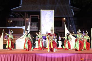302. โครงการวันอนุรักษ์มรดกไทยเพื่อเฉลิมพระเกียรติสมเด็จพระกนิษฐาธิราชเจ้า กรมสมเด็จพระเทพรัตนราชสุดา ฯ สยามบรมราชกุมารี และการแสดงดนตรีไทย นาฏศิลป์ไทยและการแสดงนาฏศิลป์นานาชาติ