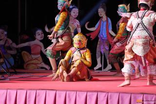 327. โครงการวันอนุรักษ์มรดกไทยเพื่อเฉลิมพระเกียรติสมเด็จพระกนิษฐาธิราชเจ้า กรมสมเด็จพระเทพรัตนราชสุดา ฯ สยามบรมราชกุมารี และการแสดงดนตรีไทย นาฏศิลป์ไทยและการแสดงนาฏศิลป์นานาชาติ
