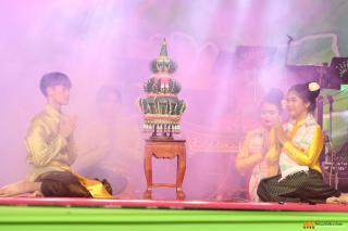 123. การแสดงเวทีกลาง งานประเพณี "สารทไทย-กล้วยไข่ และของดีเมืองกำแพง" ประจำปี ๒๕๖๗ (วันที่ ๒ ตุลาคม ๒๕๖๗)