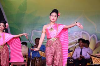 511. การแสดงเวทีกลาง งานประเพณี "สารทไทย-กล้วยไข่ และของดีเมืองกำแพง" ประจำปี ๒๕๖๗ (วันที่ ๕ ตุลาคม ๒๕๖๗)