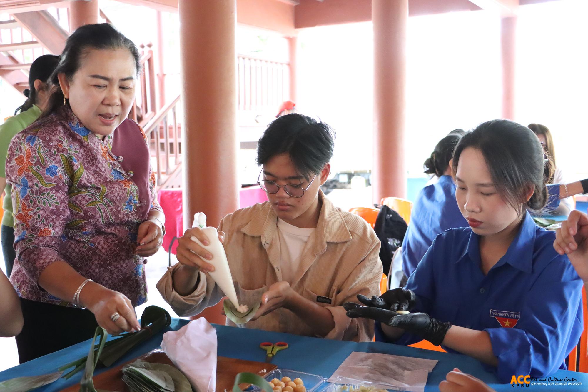 151. การอบรมเชิงปฏิบัติการเรียนรู้ศิลปะวัฒนธรรมการรำไทยและการเรียนรู้วัฒนธรรมอาหารไทย