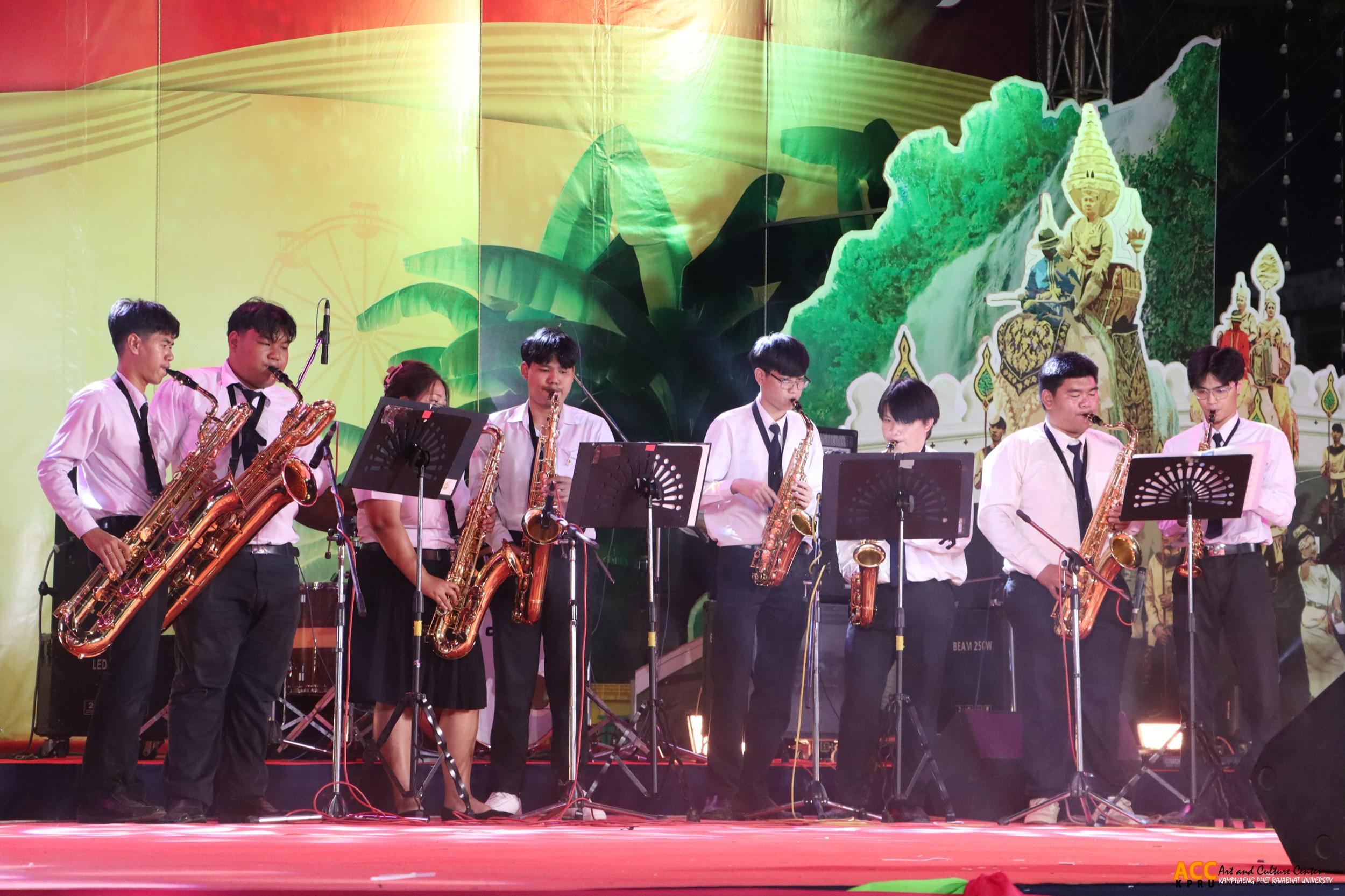 23. การแสดงเวทีกลาง "งานประเพณี นบพระ-เล่นเพลง และงานกาชาดจังหวัดกำแพงเพชร" ประจำปี ๒๕๖๘ (๑๑ กุมภาพันธ์ ๒๕๖๘)