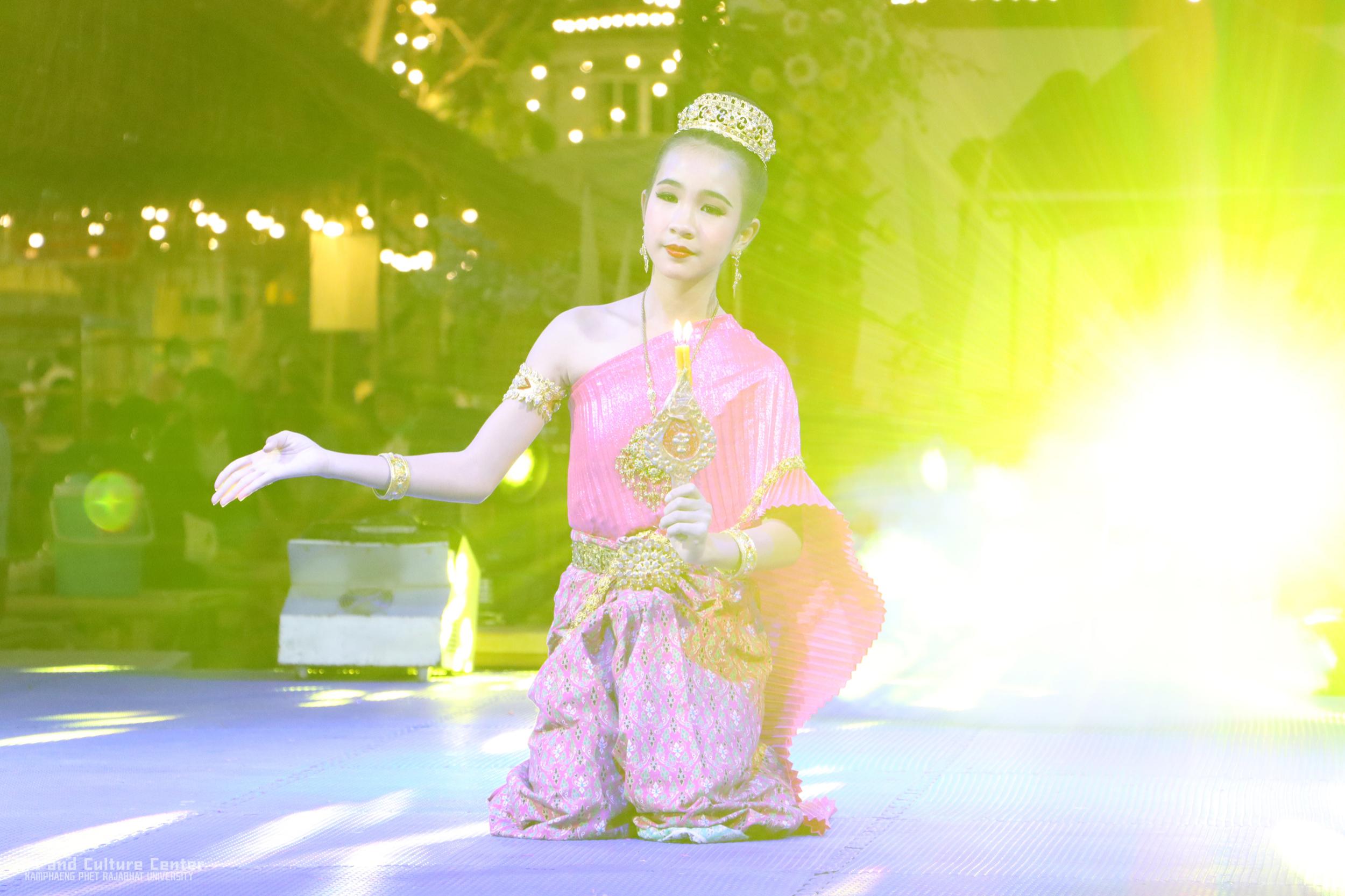 23. โครงการสร้างกิจกรรมรองรับการท่องเที่ยว กิจกรรมหลัก ส่งเสริมกิจกรรมงานประเพณีของจังหวัด : กำแพงเพชรเมืองสร้างสรรค์ วัฒนธรรมสร้างสุข