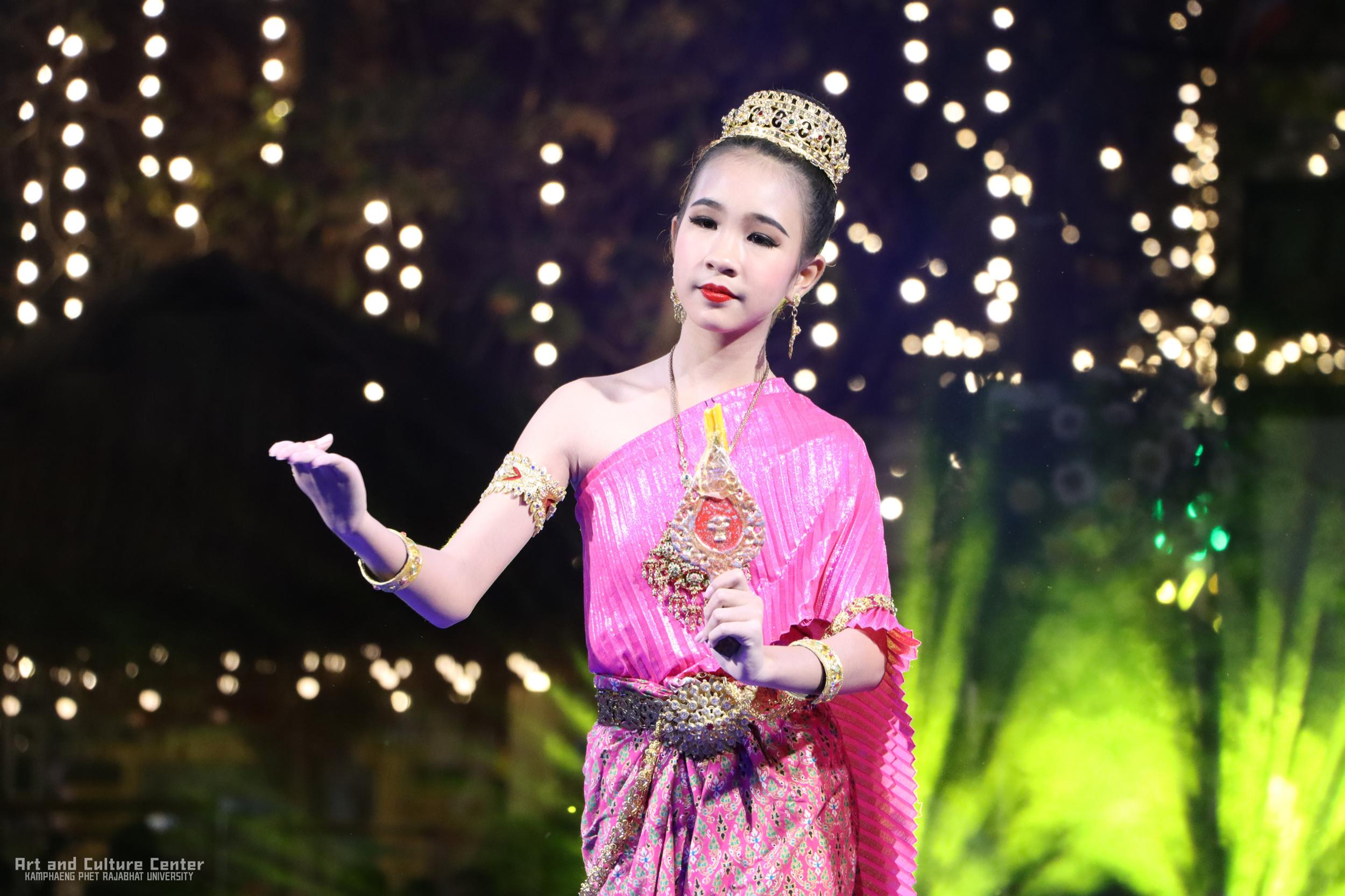 29. โครงการสร้างกิจกรรมรองรับการท่องเที่ยว กิจกรรมหลัก ส่งเสริมกิจกรรมงานประเพณีของจังหวัด : กำแพงเพชรเมืองสร้างสรรค์ วัฒนธรรมสร้างสุข