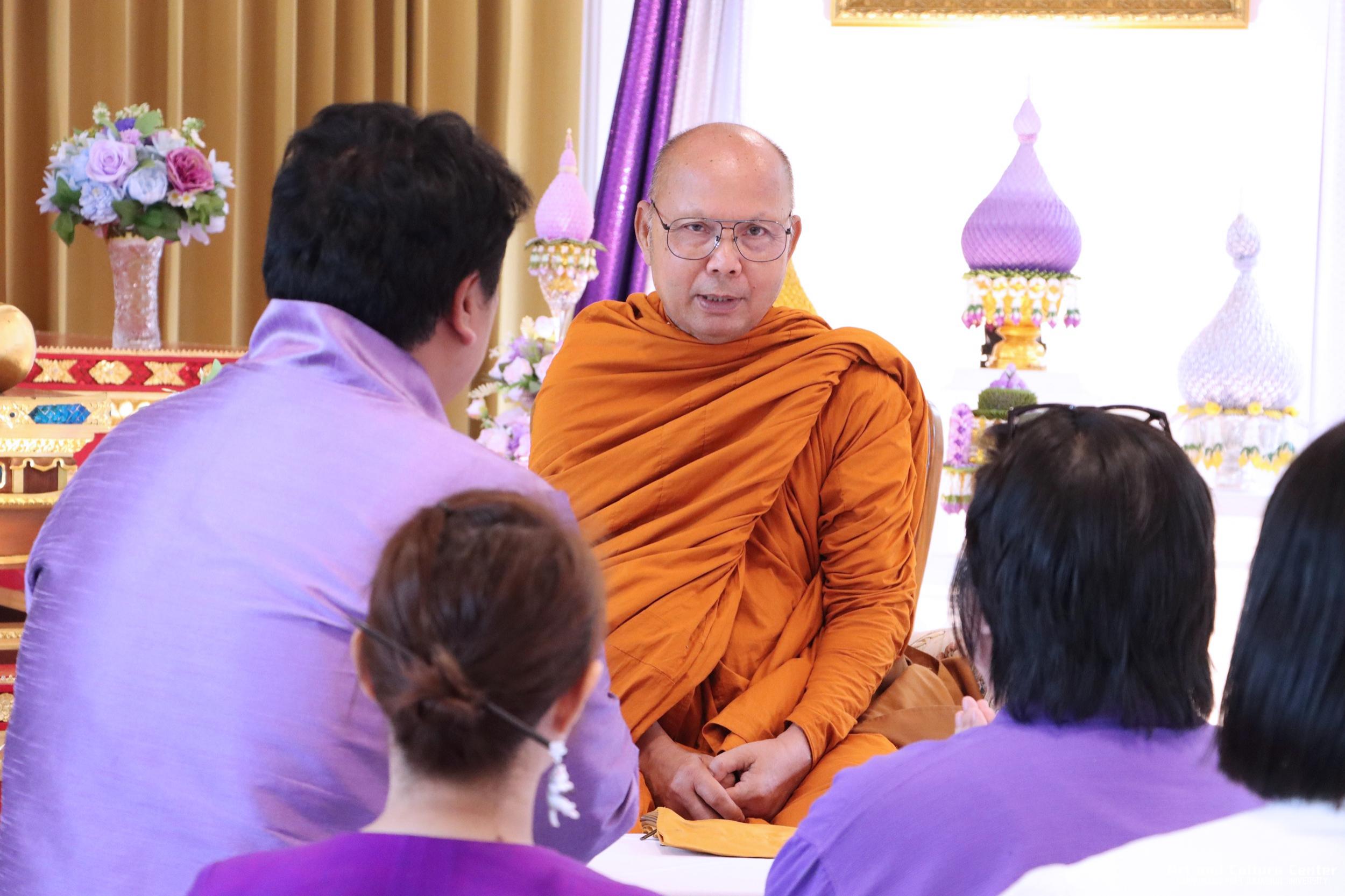 10. พิธีมอบเกียรติบัตรให้กับนักเรียนชุมนุมนาฏศิลป์ศูนย์จริยศึกษา สธ กำแพงเพชร รุ่นที่ ๒๔