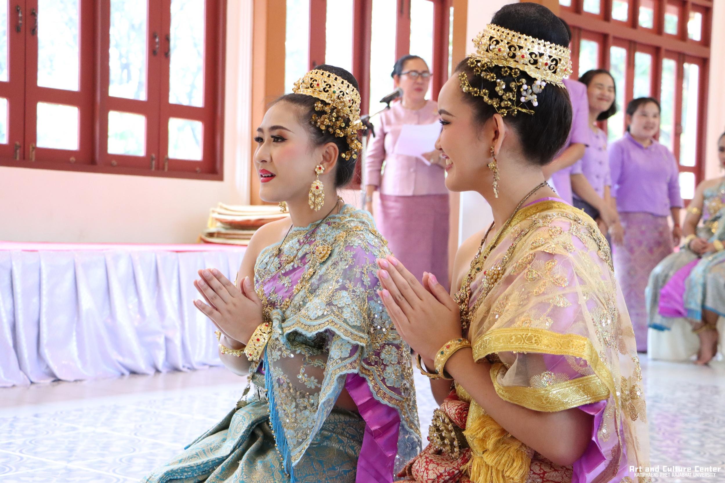 23. พิธีมอบเกียรติบัตรให้กับนักเรียนชุมนุมนาฏศิลป์ศูนย์จริยศึกษา สธ กำแพงเพชร รุ่นที่ ๒๔