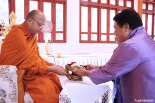 4. พิธีมอบเกียรติบัตรให้กับนักเรียนชุมนุมนาฏศิลป์ศูนย์จริยศึกษา สธ กำแพงเพชร รุ่นที่ ๒๔