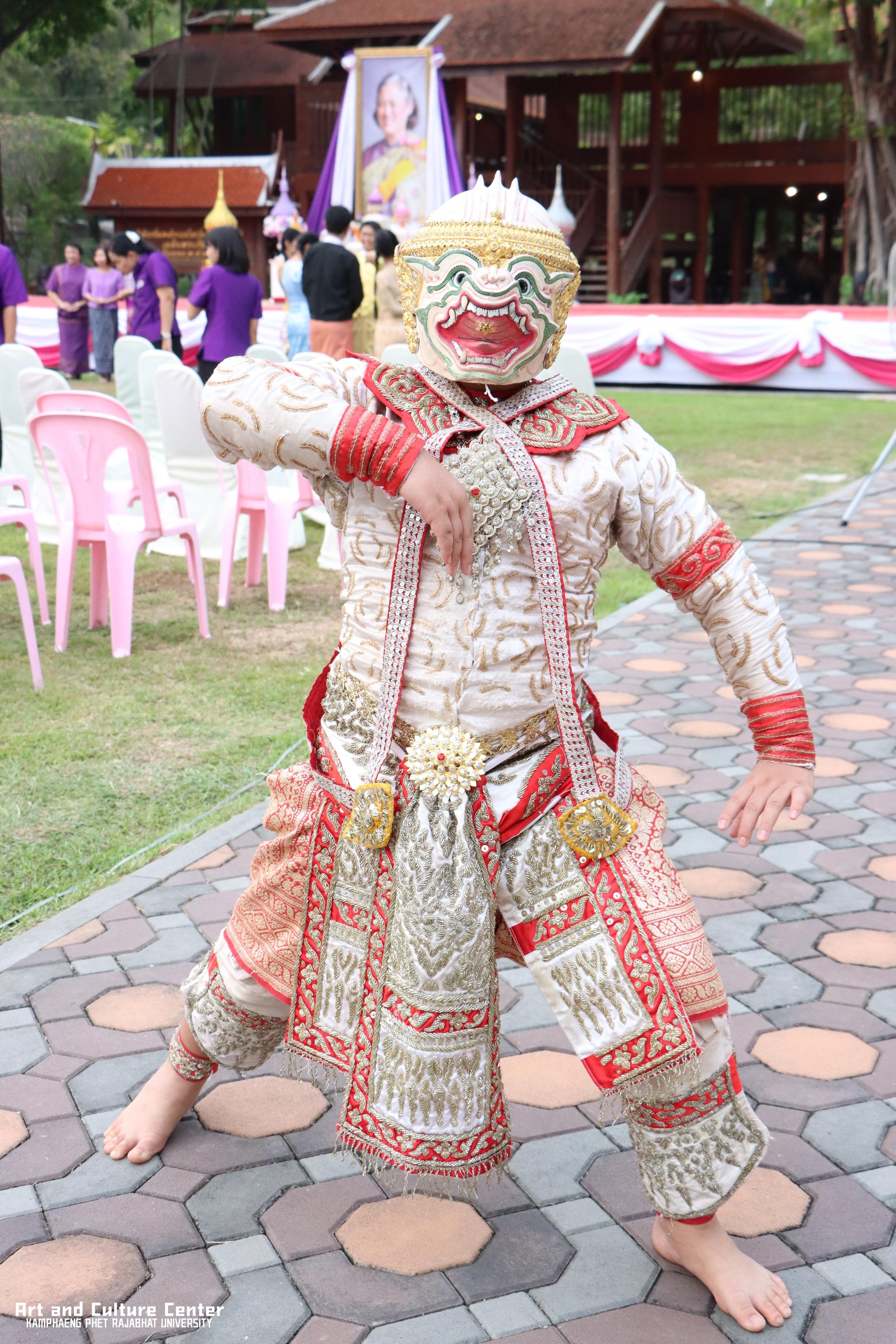 13. โครงการสืบสานวัฒนธรรม ภูมิปัญญาท้องถิ่น เนื่องในวันอนุรักษ์มรดกไทย ๒ เมษายน ๒๕๖๘