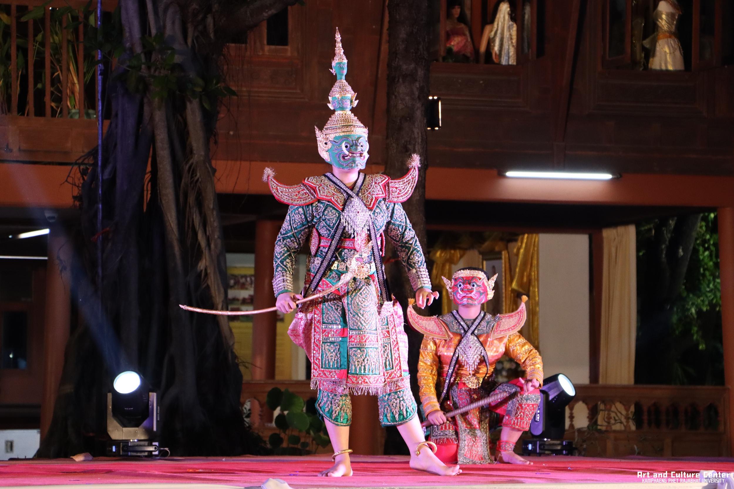 575. โครงการสืบสานวัฒนธรรม ภูมิปัญญาท้องถิ่น เนื่องในวันอนุรักษ์มรดกไทย ๒ เมษายน ๒๕๖๘