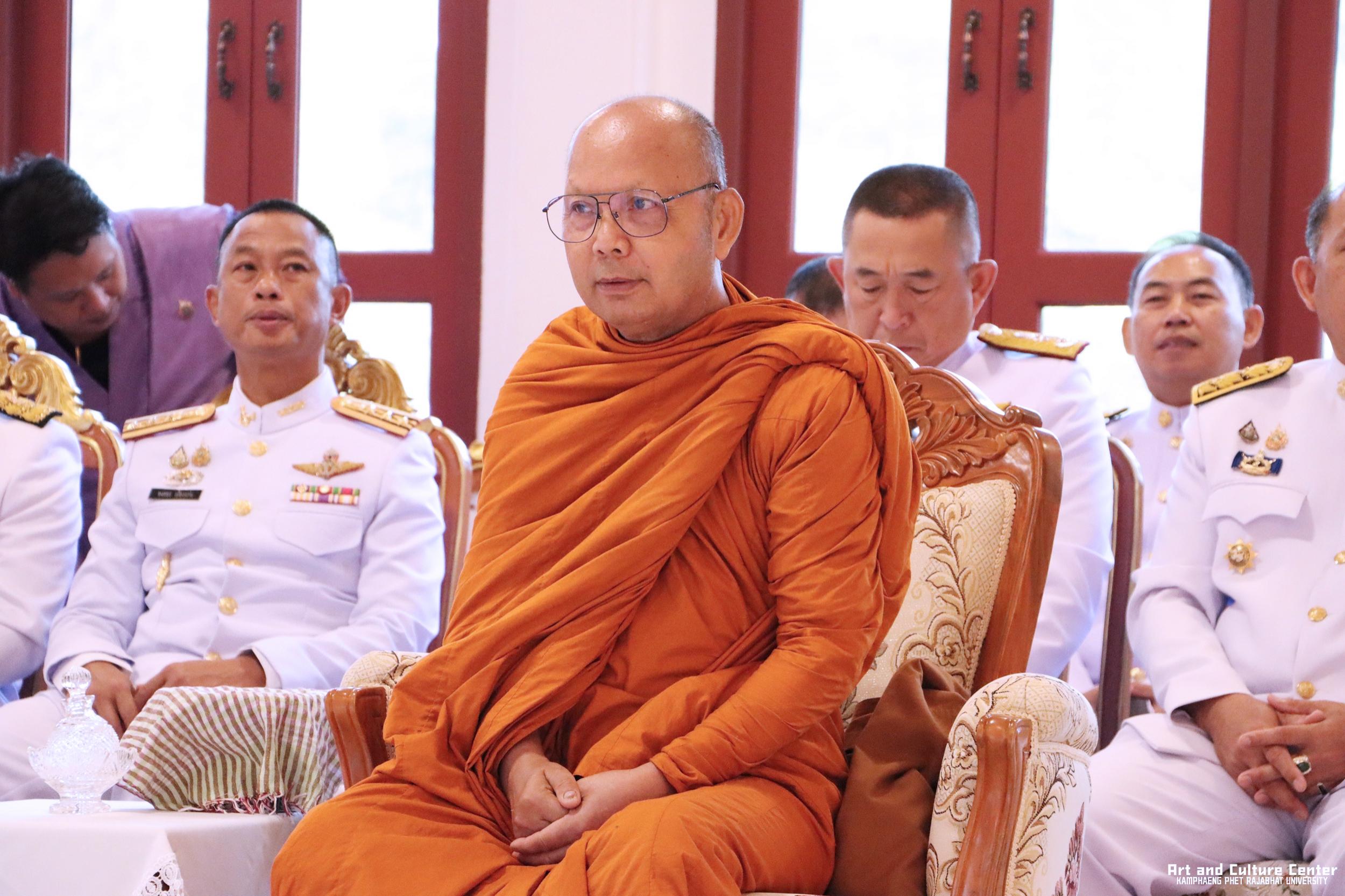 8. พิธีบำเพ็ญกุศลทำบุญใส่บาตร "วันอนุรักษ์มรดกไทย" เพื่อถวายเป็นพระราชกุศล และพิธีถวายพระพรชัยมงคล แด่สมเด็จพระกนิษฐาธิราชเจ้ากรมสมเด็จพระเทพรัตนราชสุดา ฯ สยามบรมราชกุมารี