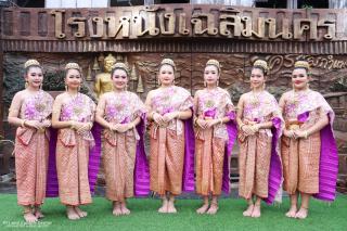 4. ตลาดย้อนยุคนครชุม “เสน่ห์บ้านปิด ตลาดเปิด”