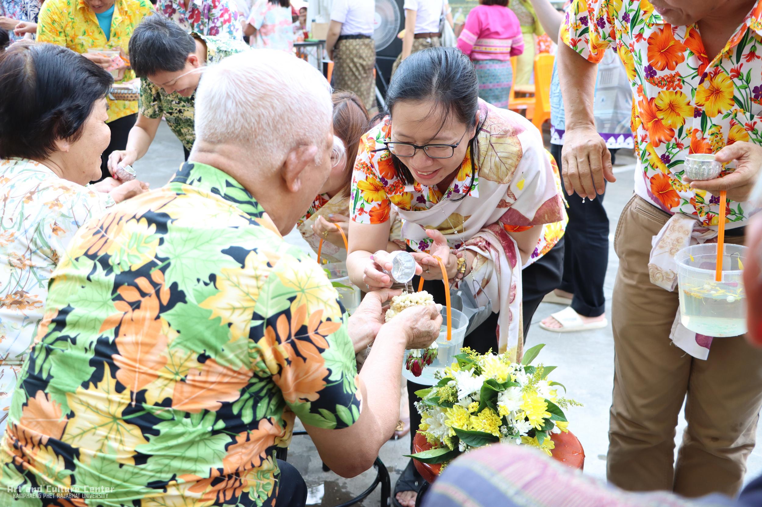 65. KPRU สวมผ้าไทย ห่มสไบ ใส่โจงสงกรานต์ สืบสานประเพณี ประจำปี ๒๕๖๘