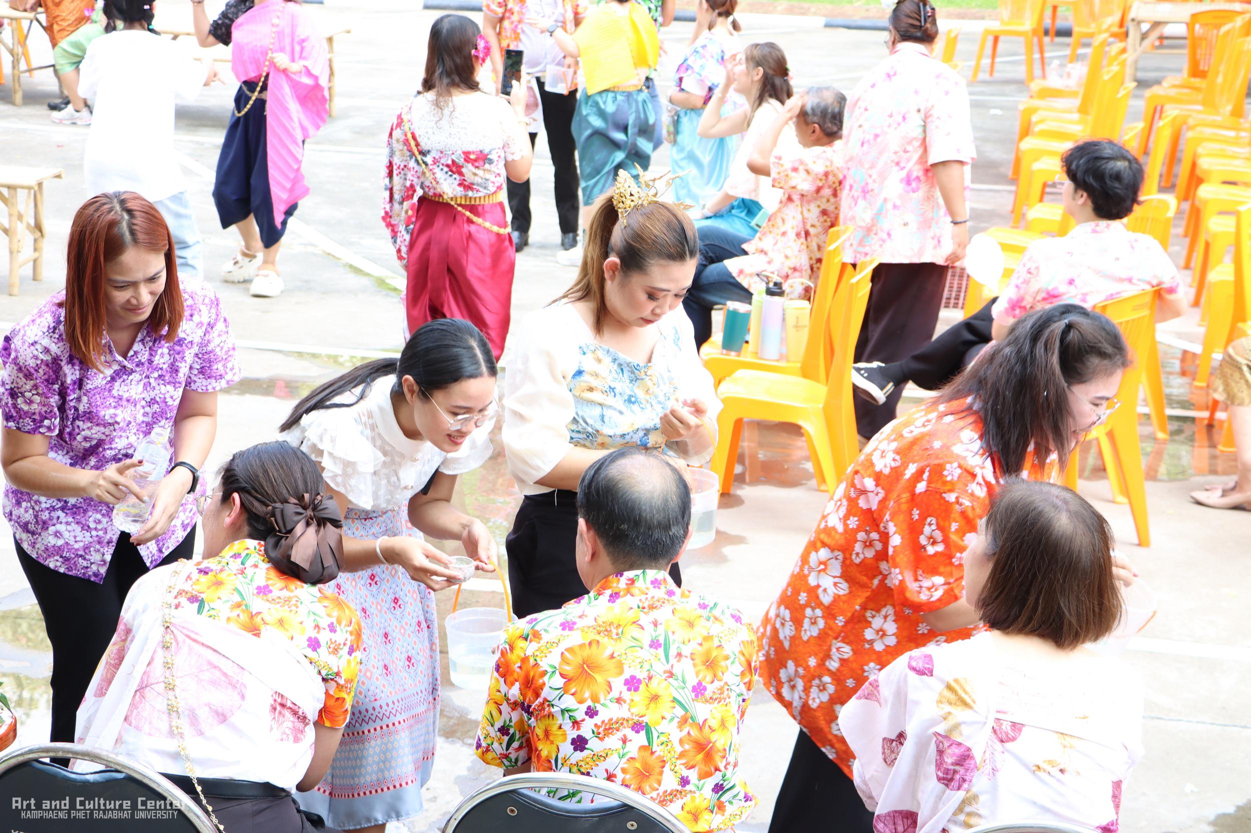 103. KPRU สวมผ้าไทย ห่มสไบ ใส่โจงสงกรานต์ สืบสานประเพณี ประจำปี ๒๕๖๘