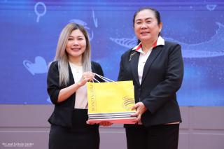 การอบรมมารยาทไทย ในกิจกรรมปฐมนิเทศนักศึกษาใหม่ ประจำปีการศึกษา ๒๕๖๘