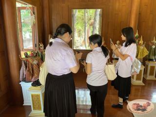 55. นักศึกษาจีน โปรแกรมภาษาไทย คณะมนุษย์ศาสตร์ มหาวิทยาลัยราชภัฏกำแพงเพชร เข้าศึกษาในรายวิชาภูมิปัญญาและมรดกไทย