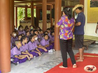 99. พิพิธภัณฑสถานจังหวัดกำแพงเพชร เฉลิมพระเกียรติ ได้ให้ความร่วมมือกับโรงเรียนสาธิตฯจัดกิจกรรมเรียนรู้นอกสถานที่ หน่วยบูรณาการแหล่งเรียนรู้ในท้องถิ่น เรื่องกล้วย ให้กับนักเรียนชั้นประถมศึกษาปีที่ 5-6