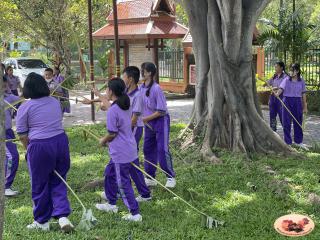 120. พิพิธภัณฑสถานจังหวัดกำแพงเพชร เฉลิมพระเกียรติ ได้ให้ความร่วมมือกับโรงเรียนสาธิตฯจัดกิจกรรมเรียนรู้นอกสถานที่ หน่วยบูรณาการแหล่งเรียนรู้ในท้องถิ่น เรื่องกล้วย ให้กับนักเรียนชั้นประถมศึกษาปีที่ 5-6