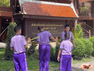 132. พิพิธภัณฑสถานจังหวัดกำแพงเพชร เฉลิมพระเกียรติ ได้ให้ความร่วมมือกับโรงเรียนสาธิตฯจัดกิจกรรมเรียนรู้นอกสถานที่ หน่วยบูรณาการแหล่งเรียนรู้ในท้องถิ่น เรื่องกล้วย ให้กับนักเรียนชั้นประถมศึกษาปีที่ 5-6