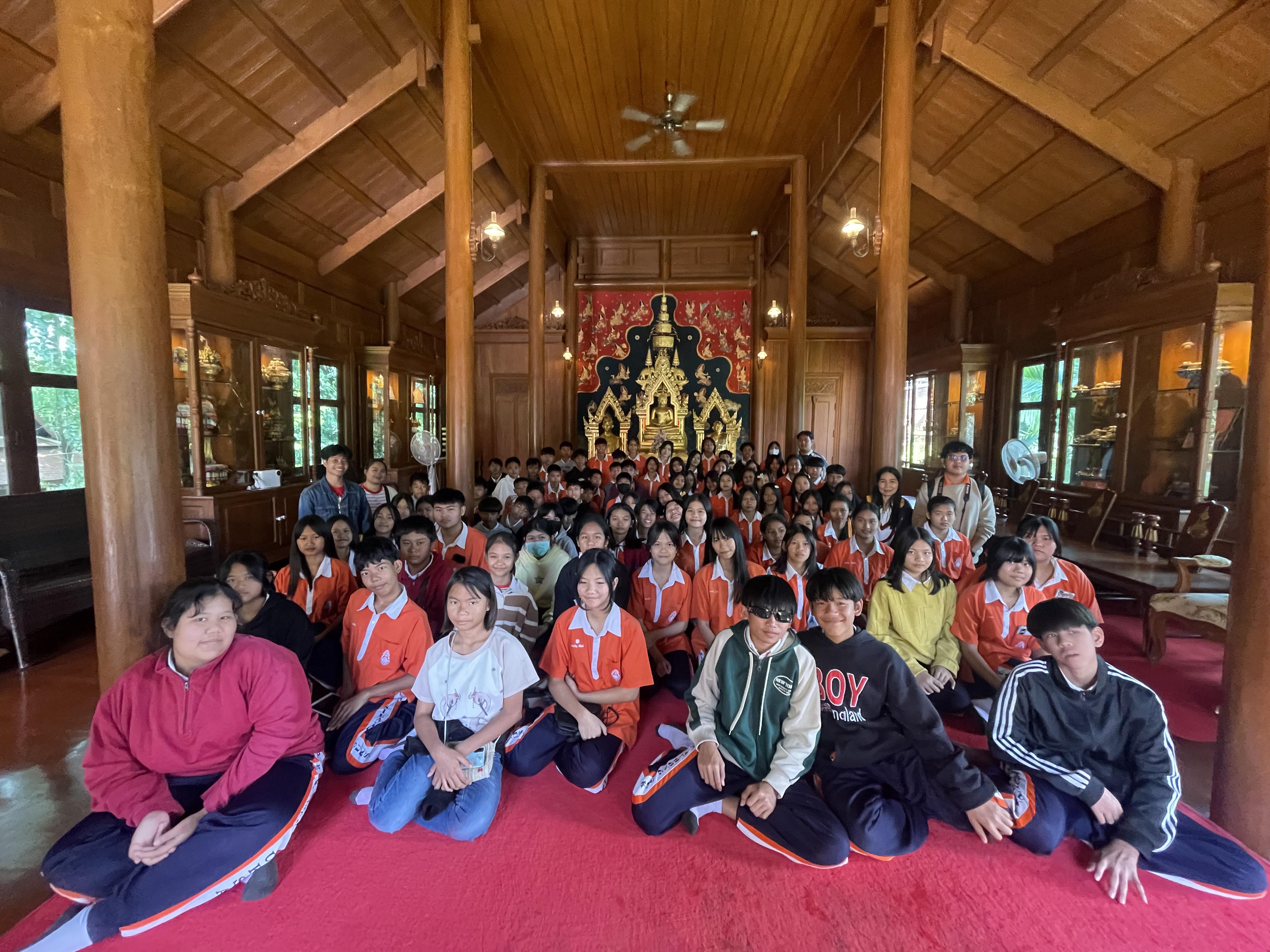 8. พิพิธภัณฑสถานจังหวัดกำแพงเพชร เฉลิมพระเกียรติ สำนักศิลปะและวัฒนธรรม มหาวิทยาลัยราชภัฏกำแพงเพชร ต้อนรับคณะครูและนักเรียนโรงเรียนปางศิลาทองศึกษา